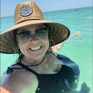 Meet your Posher, Paris